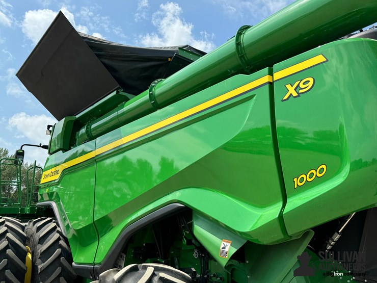 2023-john-deere-x9-1000-image-17