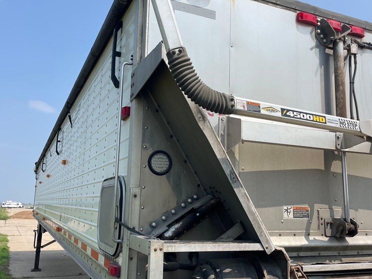 2014-wilson-grain-trailer-image-11