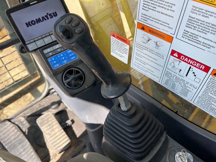 2017-komatsu-pc228us-lc-10-image-39