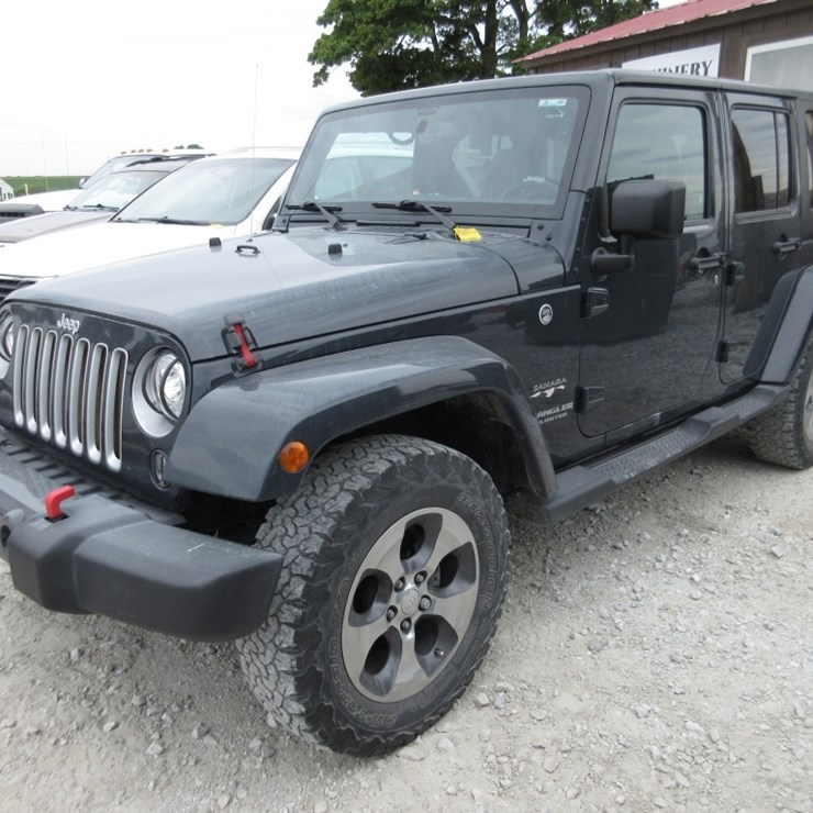 2017 JEEP WRANGLER UNLIMITED SAHARA
