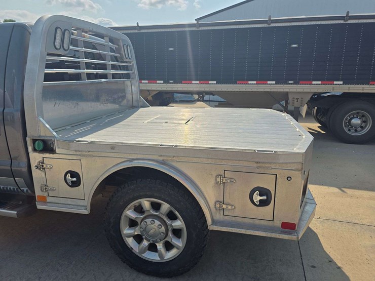 2011-ford-f350-image-12