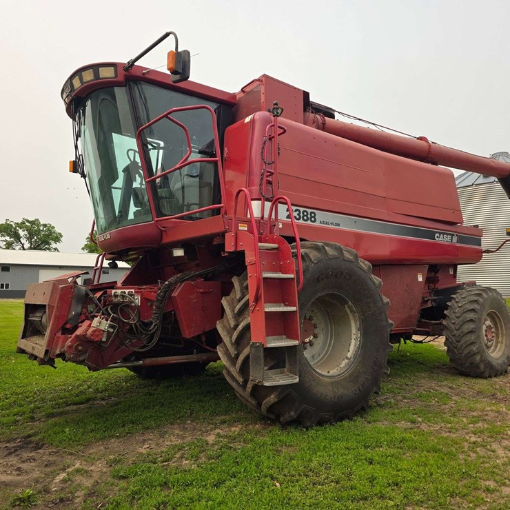 2002 CASE IH 2388
