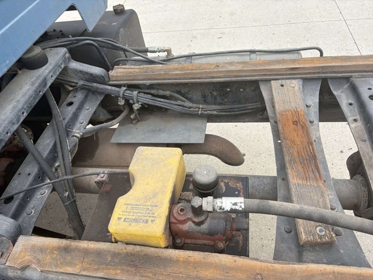 1984-caterpillar-3208-image-20