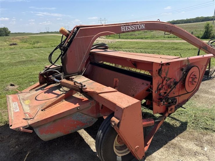 hesston-1010-image-6