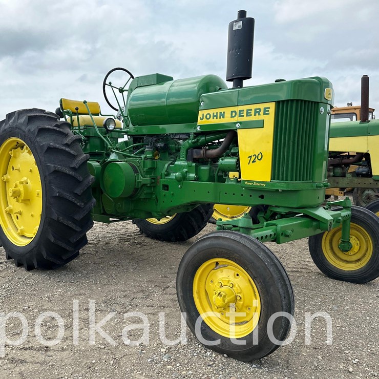 JOHN DEERE 720
