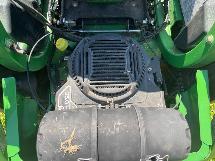 2016-john-deere-z915b-image-18