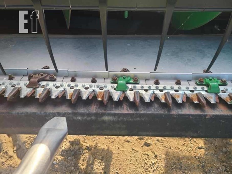 2011-john-deere-635f-image-3