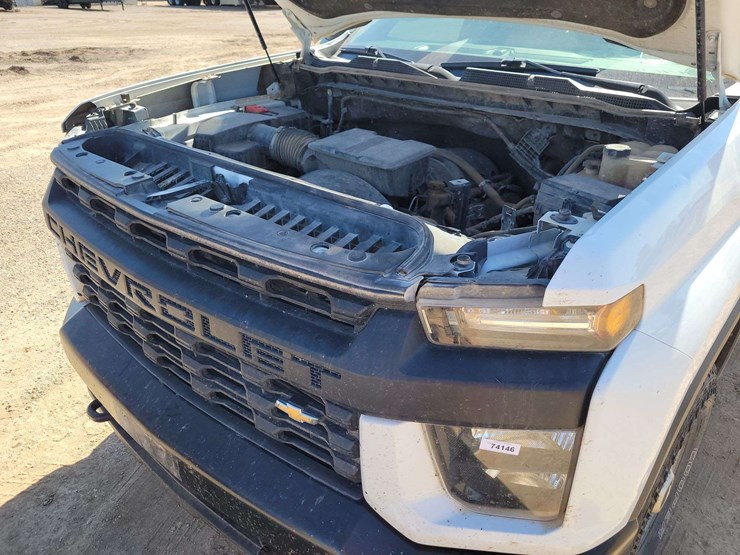 2021-chevrolet-silverado-2500-image-14
