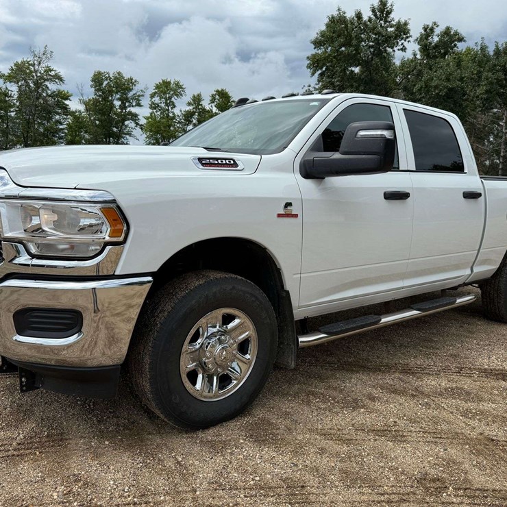 2024 RAM 2500 TRADESMAN