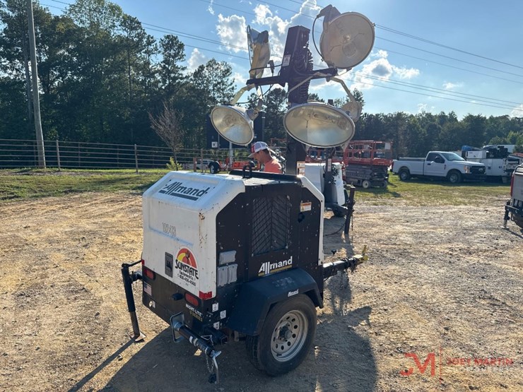 2020allmand-nite-lite-v-series-towable-light-tower-image-2