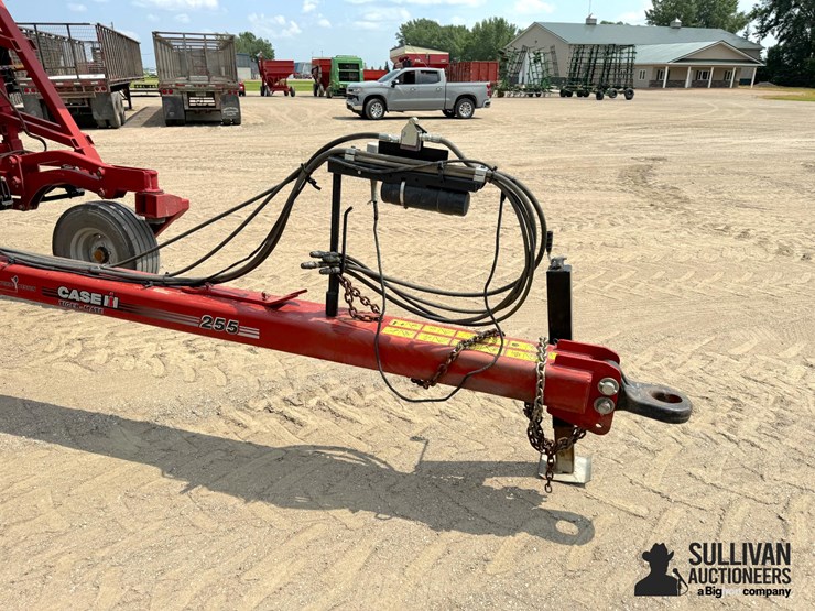 2017-case-ih-255-image-8