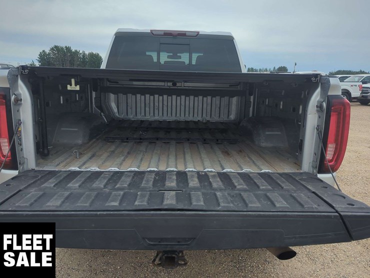 2022-gmc-sierra-2500hd-image-16