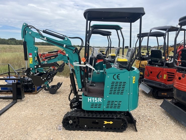 cfg-h15r-mini-excavator-image-6