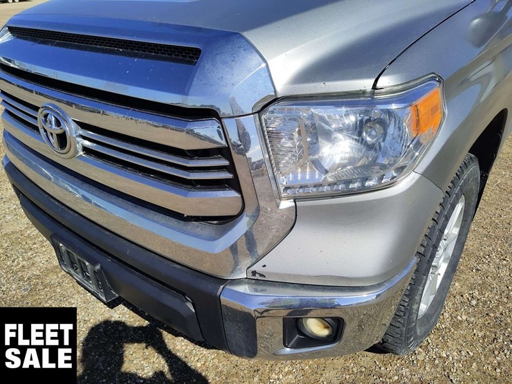 2016-toyota-tundra-image-29