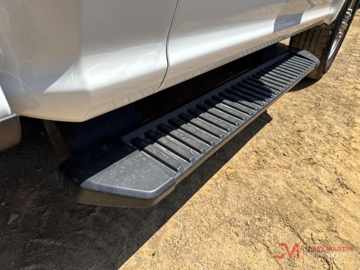2021-ford-f250-xl-image-19