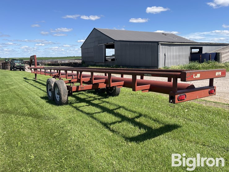 red-rhino-40'-gooseneck-hay-trailer-image-7