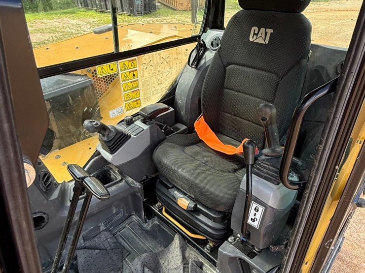 2022-caterpillar-308-cr-image-28