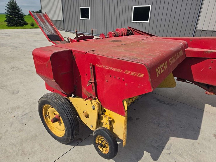 new-holland-268-image-35