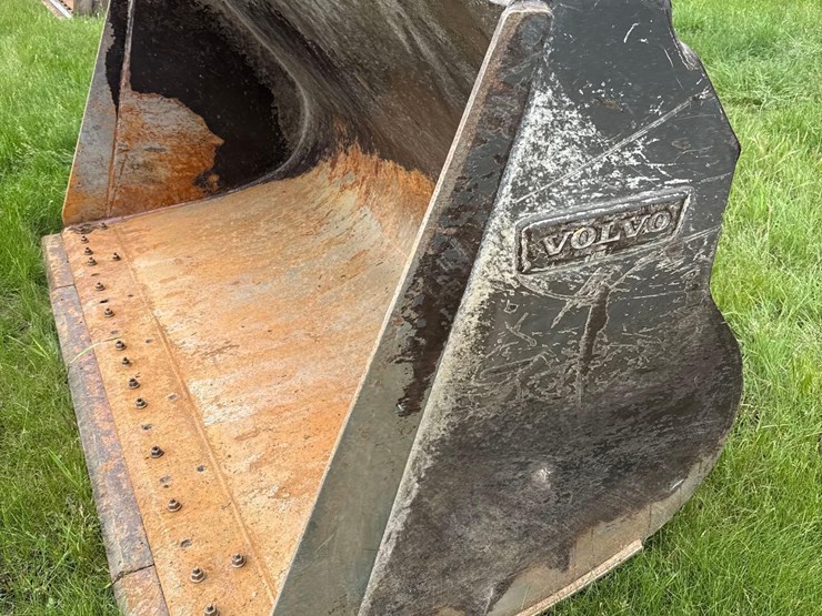 volvo-99"-payloader-bucket-image-11