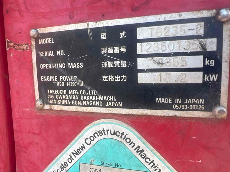 takeuchi-tb235-2-image-24