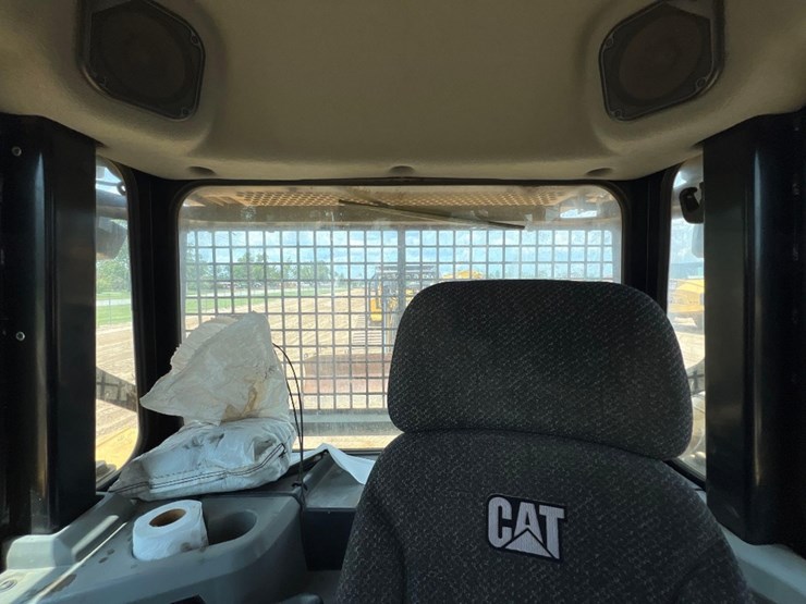 2019-caterpillar-d6t-lgp-image-41