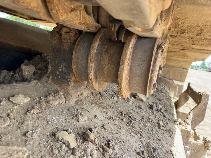 2013-komatsu-pc490-lc-10-image-33