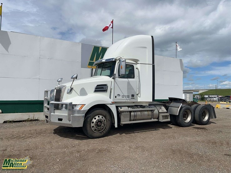 2017-western-star-5700xe-image-2