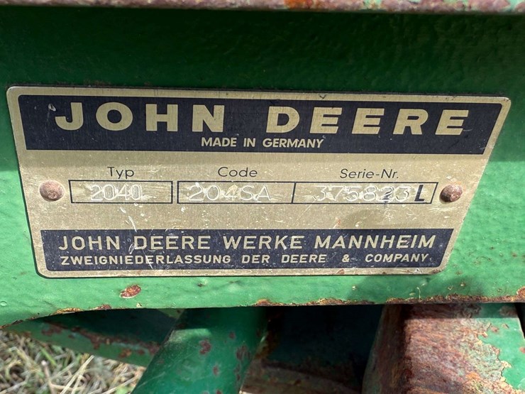 1982-john-deere-2040-image-23
