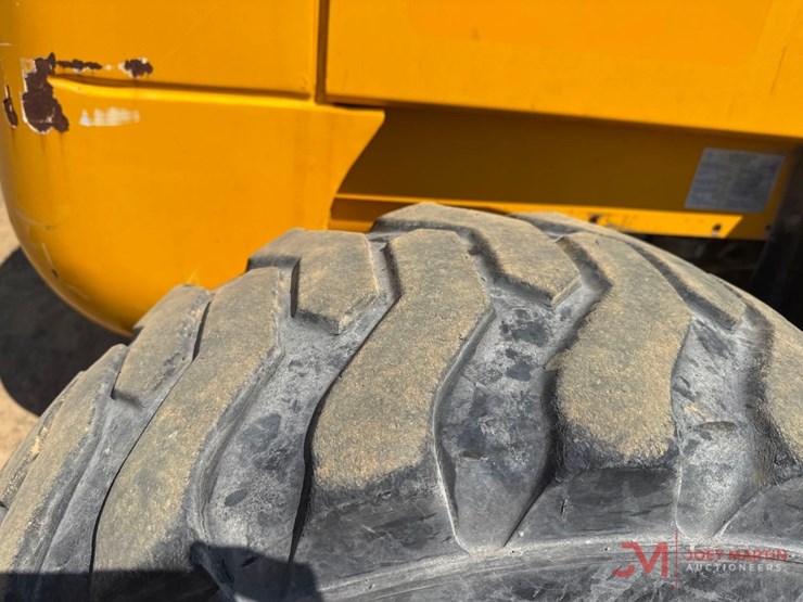 jcb-930-image-12