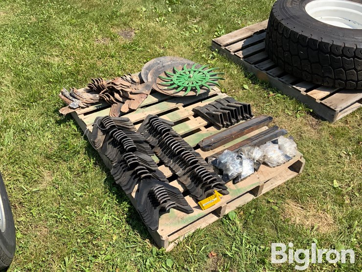 pallet-of-farm-support-image-3