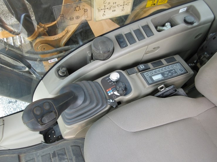 case-cx210d-image-26