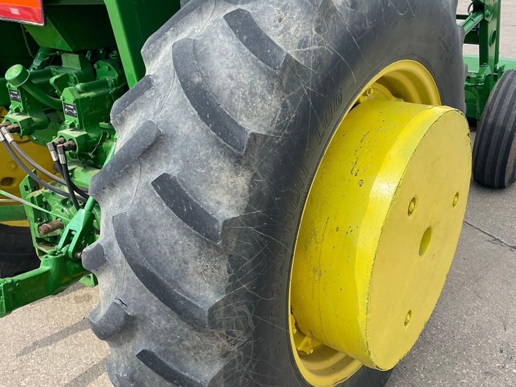 john-deere-4230-image-24