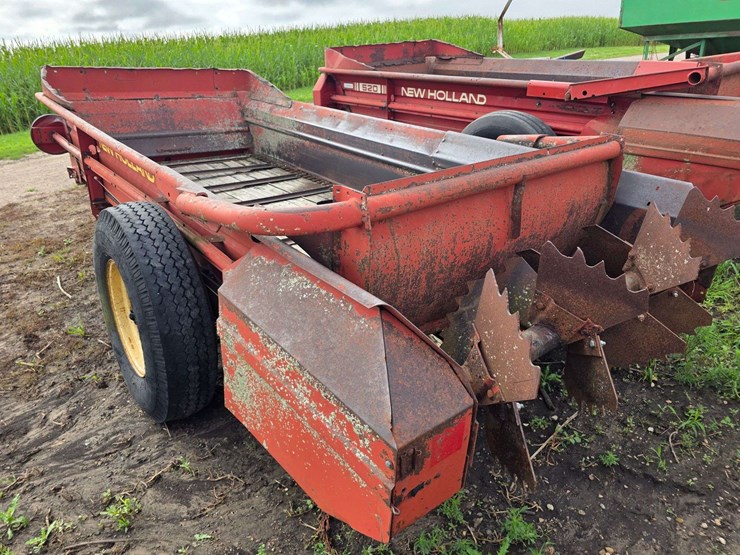 new-holland-520-image-14