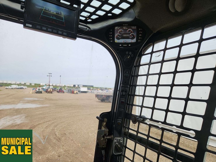 2014-bobcat-t750-image-17