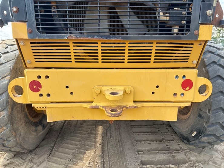 caterpillar-140m-vhp-image-15
