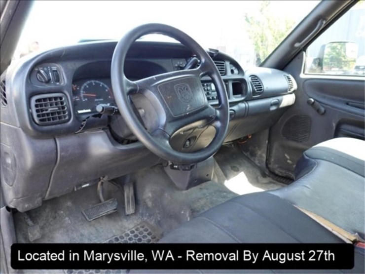 2001-dodge-2500-image-2
