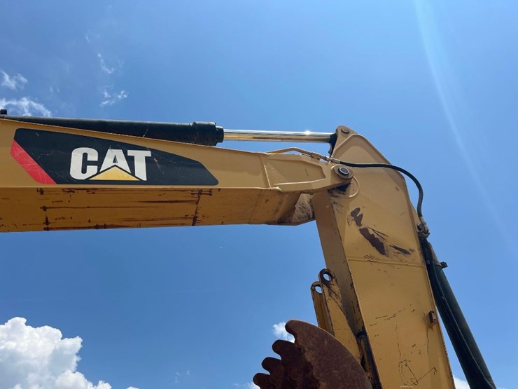 2013-caterpillar-320el-image-12