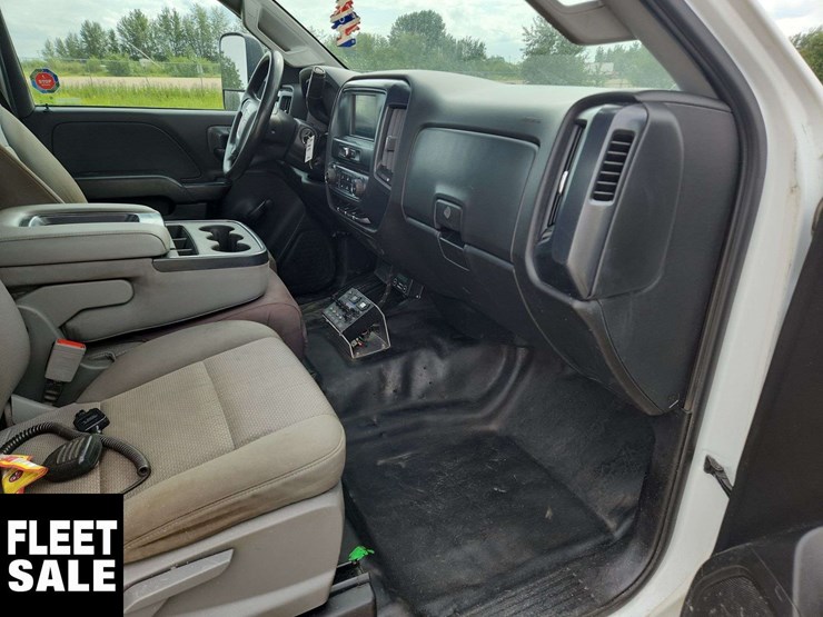 2019-gmc-sierra-2500hd-image-19