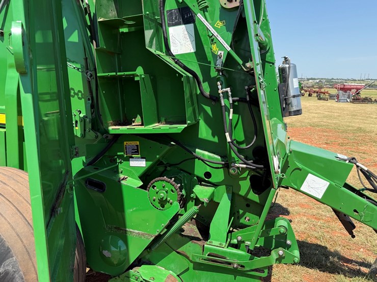 john-deere-569-image-11
