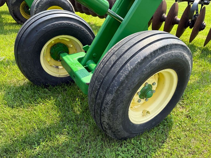2013-john-deere-2623-image-20