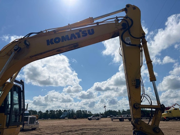 2017-komatsu-pc228us-lc-10-image-25