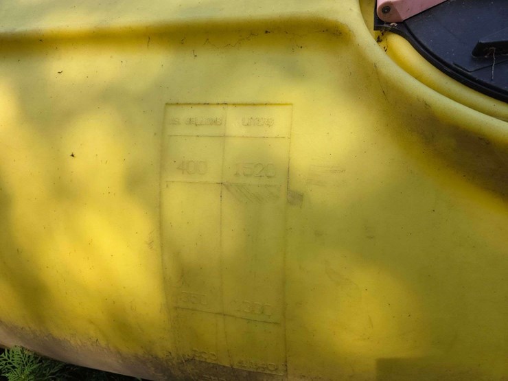 400-gallon-poly-tank,-never-used,-bottom-outlet,-w/misc-length-of-hose-image-4
