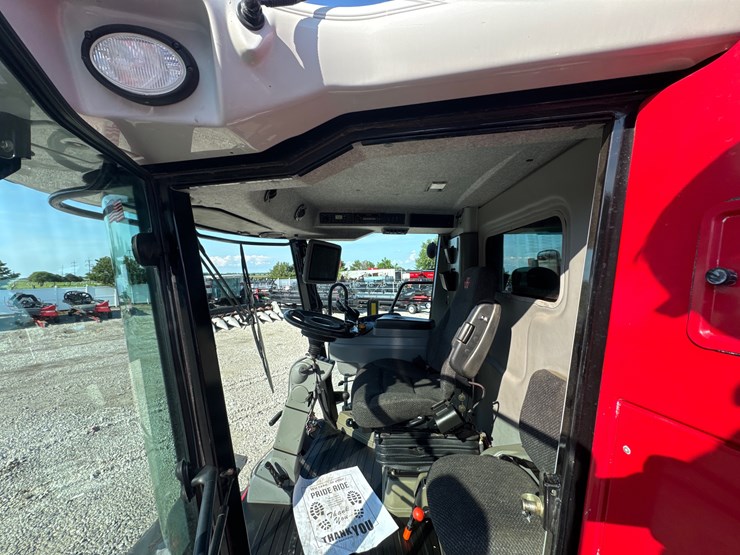 2012-massey-ferguson-9540-image-16
