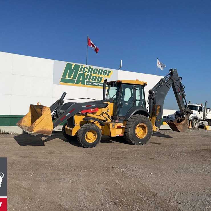 DEERE 710L