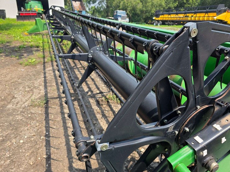 john-deere-630f-image-9