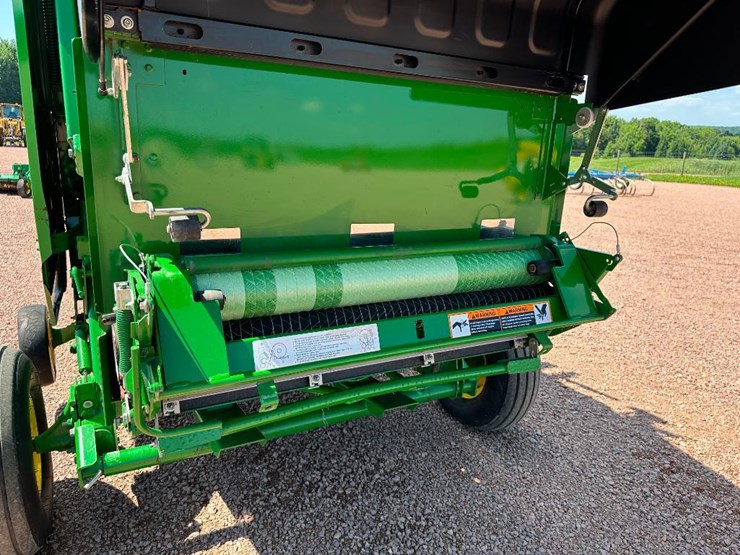2022-john-deere-450e-image-27