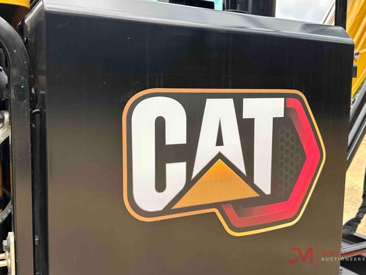 caterpillar-305.5-image-28