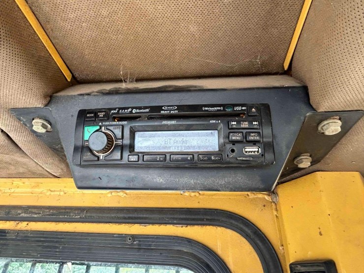 2013-tigercat-720e-image-38