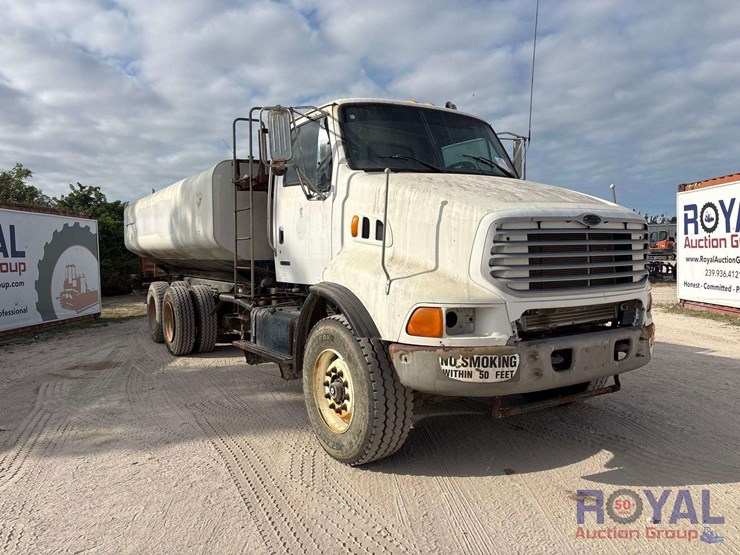 2004-sterling-l8500-image-2