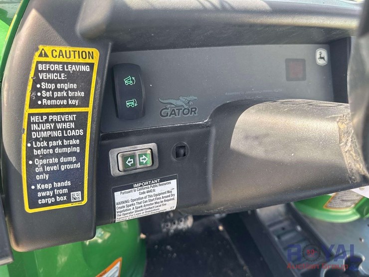 2017-john-deere-gator-image-13